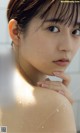 Amane Tsukiashi 月足天音, Weekly Playboy 2022 No.17 (週刊プレイボーイ 2022年17号) P4 No.3085e1