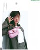 Minami Hamabe 浜辺美波, Sweet Magazine 2022.01 P5 No.26d71d Image No. 3